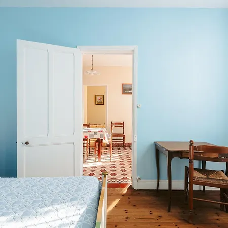Holiday home Maison Tranquille Pres Foret Et